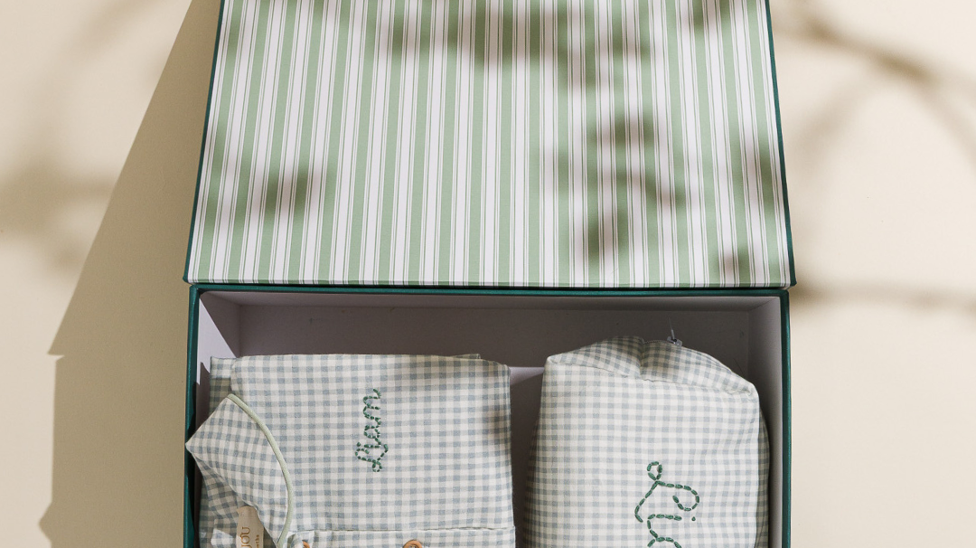 What personalized and original gift should you get for a newborn?